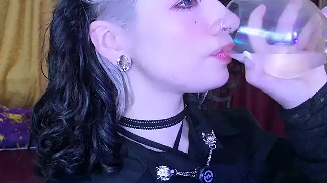 Snapshot of zephirahabney chatting on 02.07.26 zephirahabney online show from 02.07.26