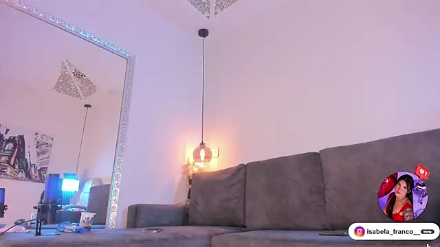 Isabella francoo online show from 03.17.25