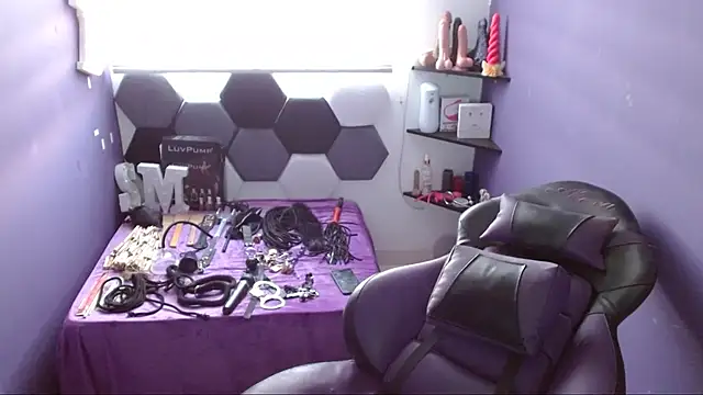 Alexa Slavehot777 online show from 01.21.25