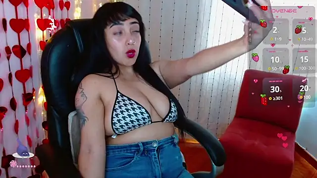 AmberGoddess  online show from 03.04.25