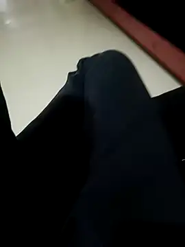 Snapshot of HeftyTheory7 chatting on 12.21.25 HeftyTheory7 online show from 12.21.25