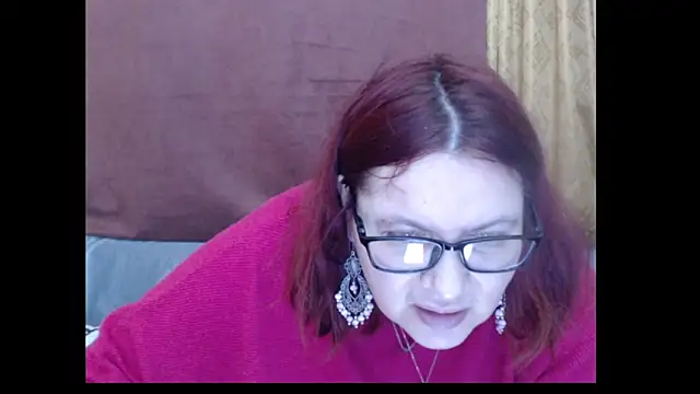 Snapshot of PlayfullMature chatting on 04.02.26 PlayfullMature online show from 04.02.26