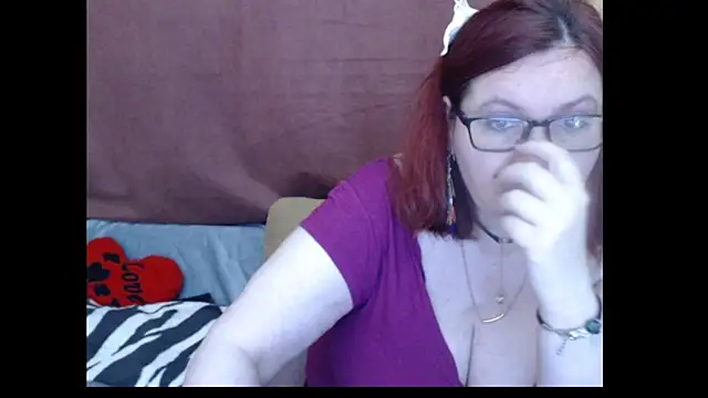 Snapshot of PlayfullMature chatting on 04.13.26 PlayfullMature online show from 04.13.26