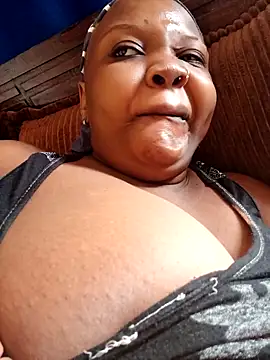 queennapal online show from 03.24.26