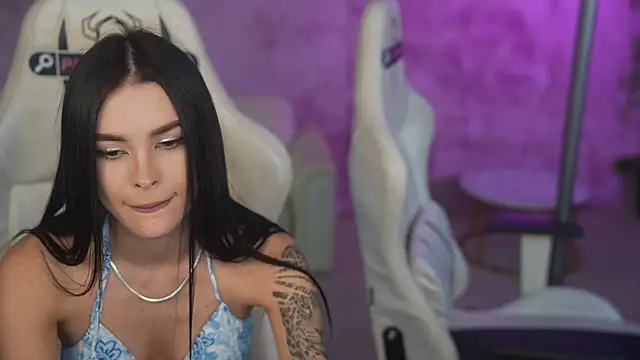 Tina Breeze online show from 05.21.26