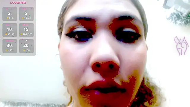 Eva Hoot online show from 12.22.25