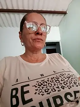 deisy summers47x online show from 02.16.25