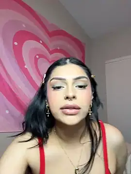 Snapshot of ThickerThanYoBitch chatting on 02.07.26 ThickerThanYoBitch online show from 02.07.26