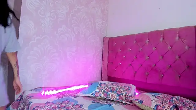 KittyNicolle online show from 12.07.24