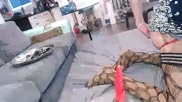 Snapshot of AssmannCD chatting on 12.14.25 AssmannCD online show from 12.14.25