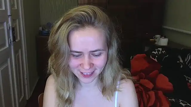 Riley Roo online show from 12.14.24