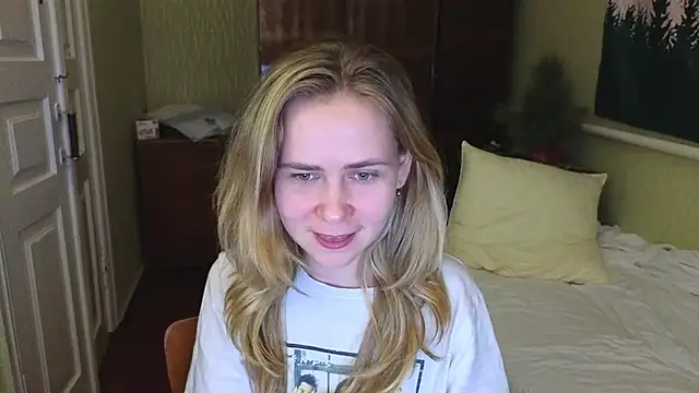 Riley Roo online show from 01.01.25