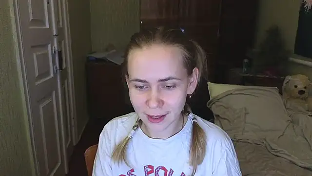 Riley Roo online show from 01.09.25