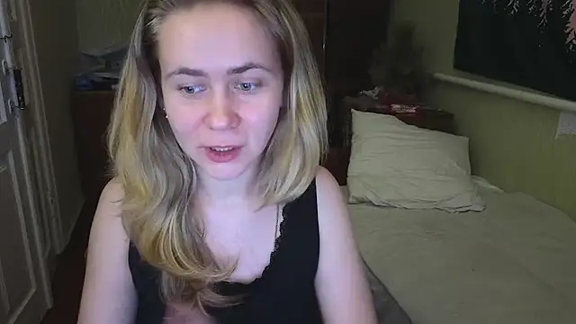 Riley Roo online show from 01.26.25