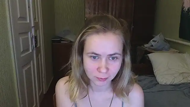 Riley Roo online show from 02.09.25