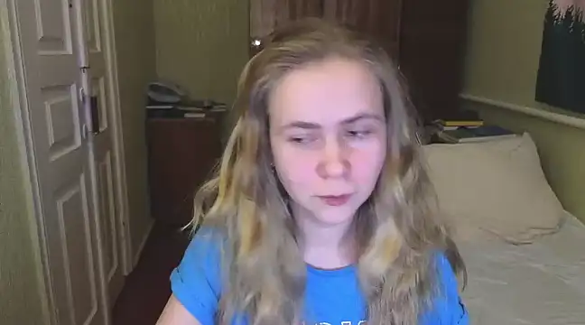 Riley Roo online show from 02.15.25