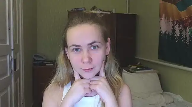 Riley Roo online show from 02.18.25