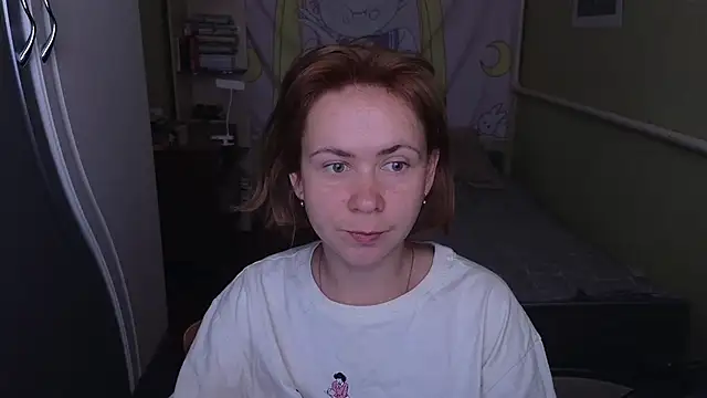 Snapshot of Riley_Roo chatting on 06.08.26 Riley Roo online show from 06.08.26