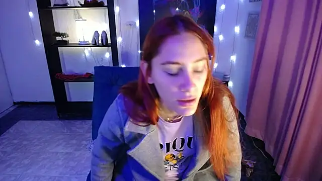 IsaBaileys  online show from 01.21.25