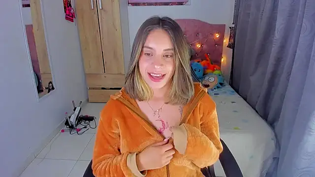 saralolo420 online show from 01.09.25