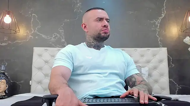 Snapshot of BruceDallas chatting on 03.20.25 BruceDallas online show from 03.20.25