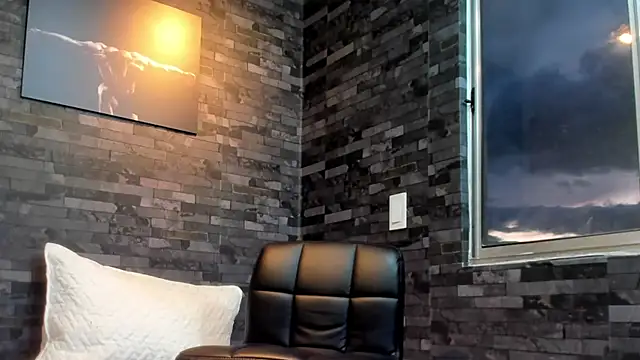 Snapshot of BruceDallas chatting on 11.30.25 BruceDallas online show from 11.30.25