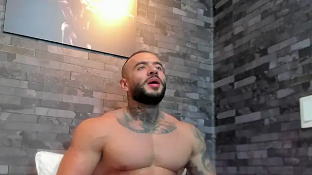 Snapshot of BruceDallas chatting on 12.16.25 BruceDallas online show from 12.16.25