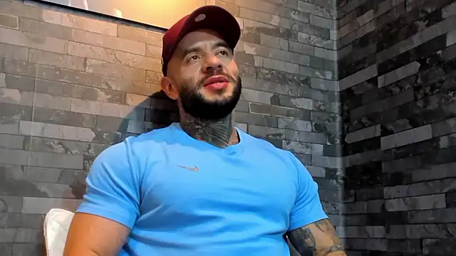 Snapshot of BruceDallas chatting on 01.07.26 BruceDallas online show from 01.07.26