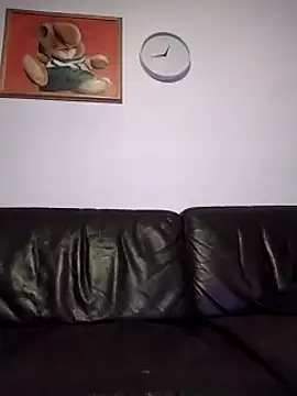 Knuffelstaaf123 online show from 02.25.25