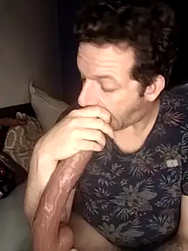 Knuffelstaaf123 online show from 03.18.25