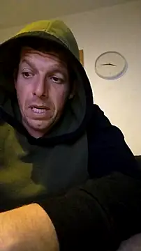 Knuffelstaaf123 online show from 10.21.25