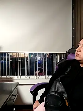 Cute Penelope online show from 11.14.25