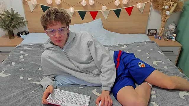 Fandi 777 online show from 01.22.25