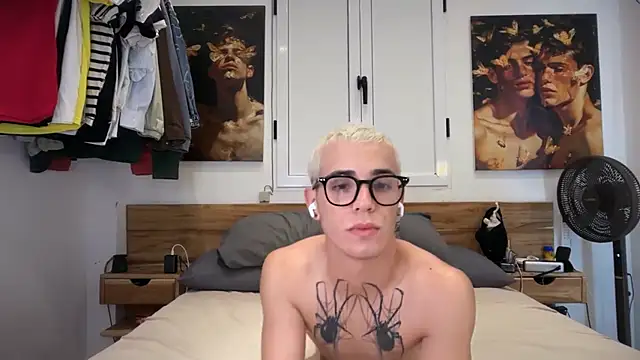 Snapshot of Cristian_Delgado chatting on 07.14.26 Cristian Delgado online show from 07.14.26