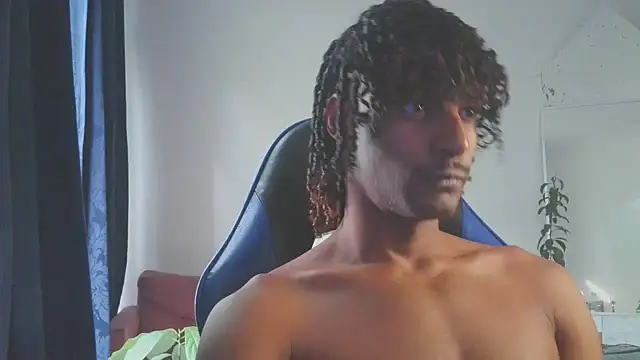 Snapshot of gerson173Hugo chatting on 02.12.25 gerson173Hugo online show from 02.12.25