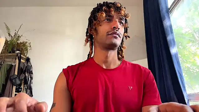 Snapshot of gerson173Hugo chatting on 09.19.25 gerson173Hugo online show from 09.19.25