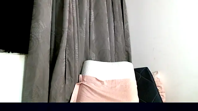 Snapshot of chicantonella chatting on 03.14.25 chicantonella online show from 03.14.25