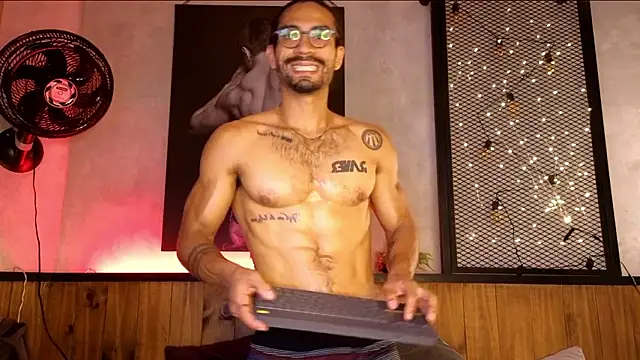 Snapshot of Romeocolin chatting on 02.18.26 Romeocolin online show from 02.18.26