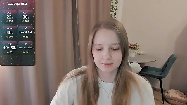 Snapshot of Alyaley chatting on 04.19.26 Alyaley online show from 04.19.26