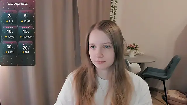Snapshot of Alyaley chatting on 04.20.26 Alyaley online show from 04.20.26