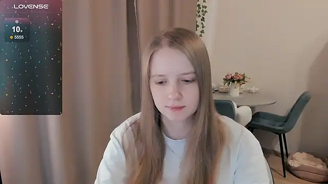 Snapshot of Alyaley chatting on 04.26.26 Alyaley online show from 04.26.26
