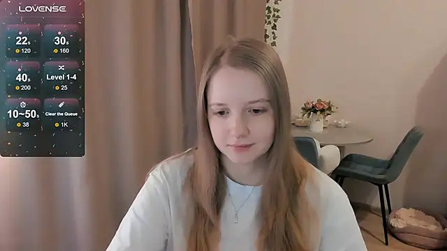 Snapshot of Alyaley chatting on 04.28.26 Alyaley online show from 04.28.26