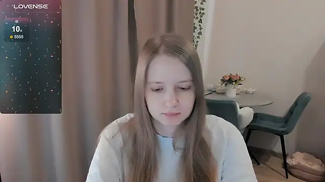 Snapshot of Alyaley chatting on 04.30.26 Alyaley online show from 04.30.26