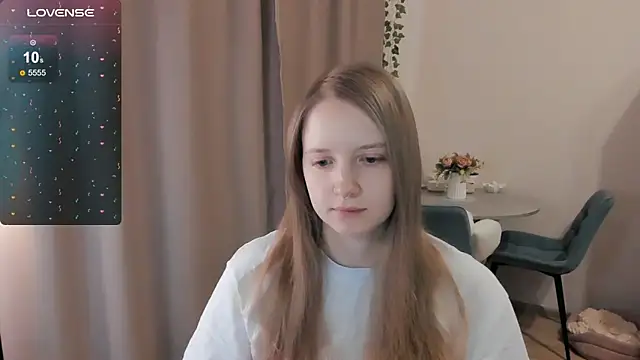 Snapshot of Alyaley chatting on 05.04.26 Alyaley online show from 05.04.26