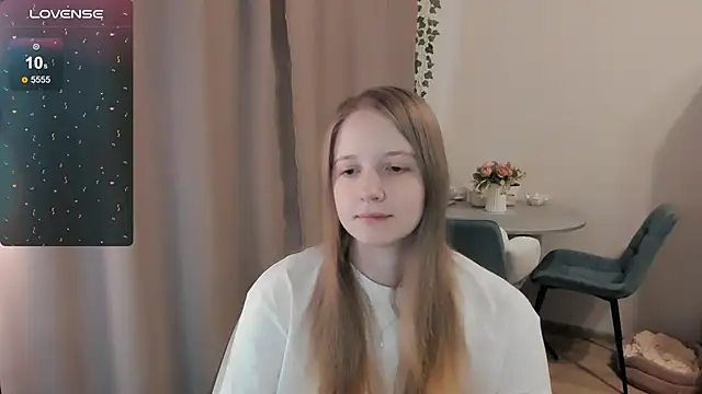 Snapshot of Alyaley chatting on 05.16.26 Alyaley online show from 05.16.26