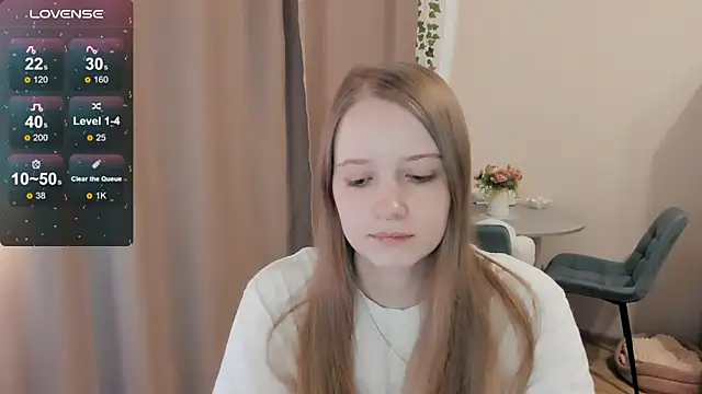Snapshot of Alyaley chatting on 06.21.26 Alyaley online show from 06.21.26