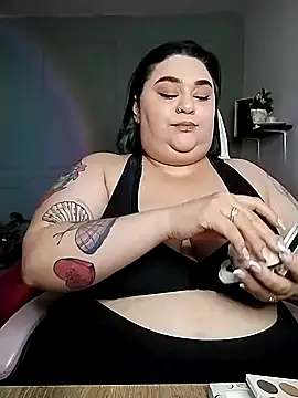 Snapshot of tiffany_laurens chatting on 12.29.24 tiffany laurens online show from 12.29.24