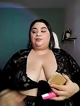 Snapshot of tiffany_laurens chatting on 01.19.25 tiffany laurens online show from 01.19.25