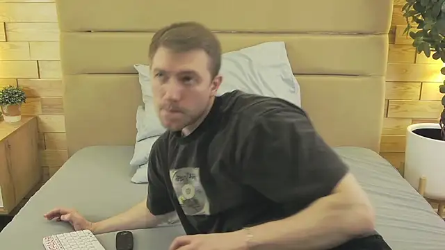 EthanPinkman online show from 03.10.26