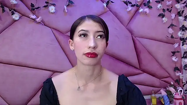 Snapshot of LilithCooperr_ chatting on 02.10.25 LilithCooperr online show from 02.10.25